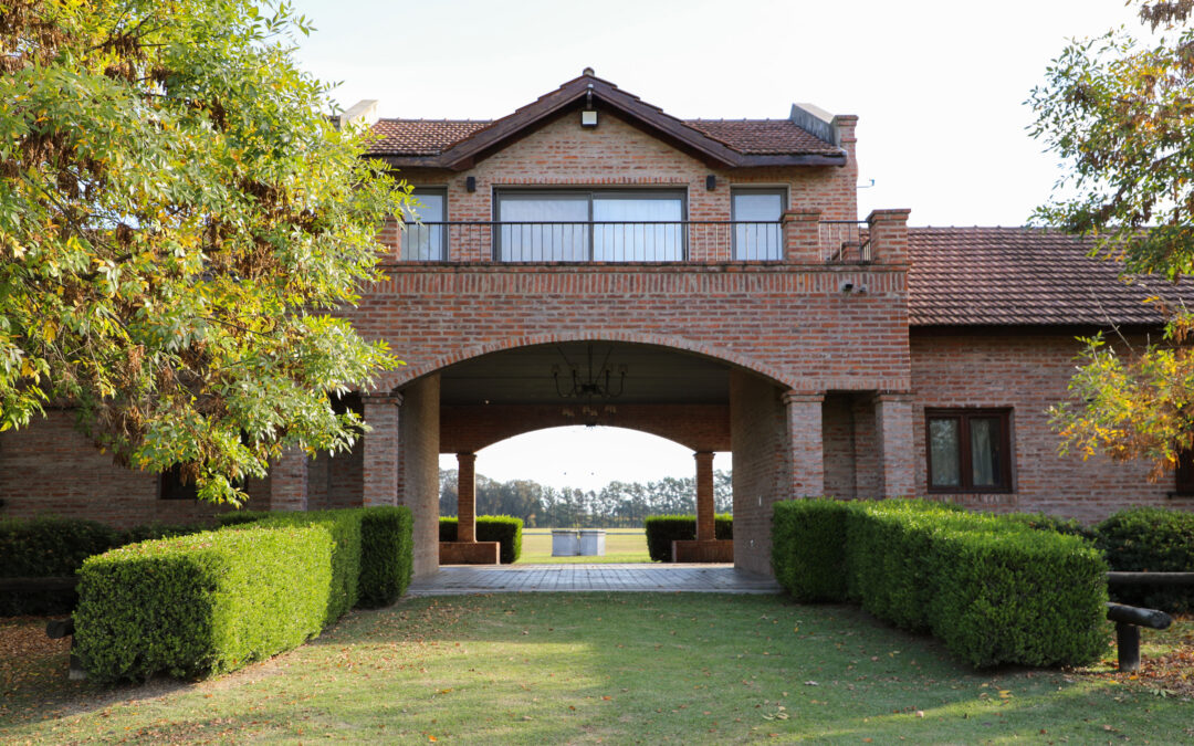 Amabera Polo Club
